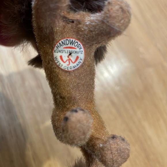 Kuntslershutz Lion - Picture 4 of 4